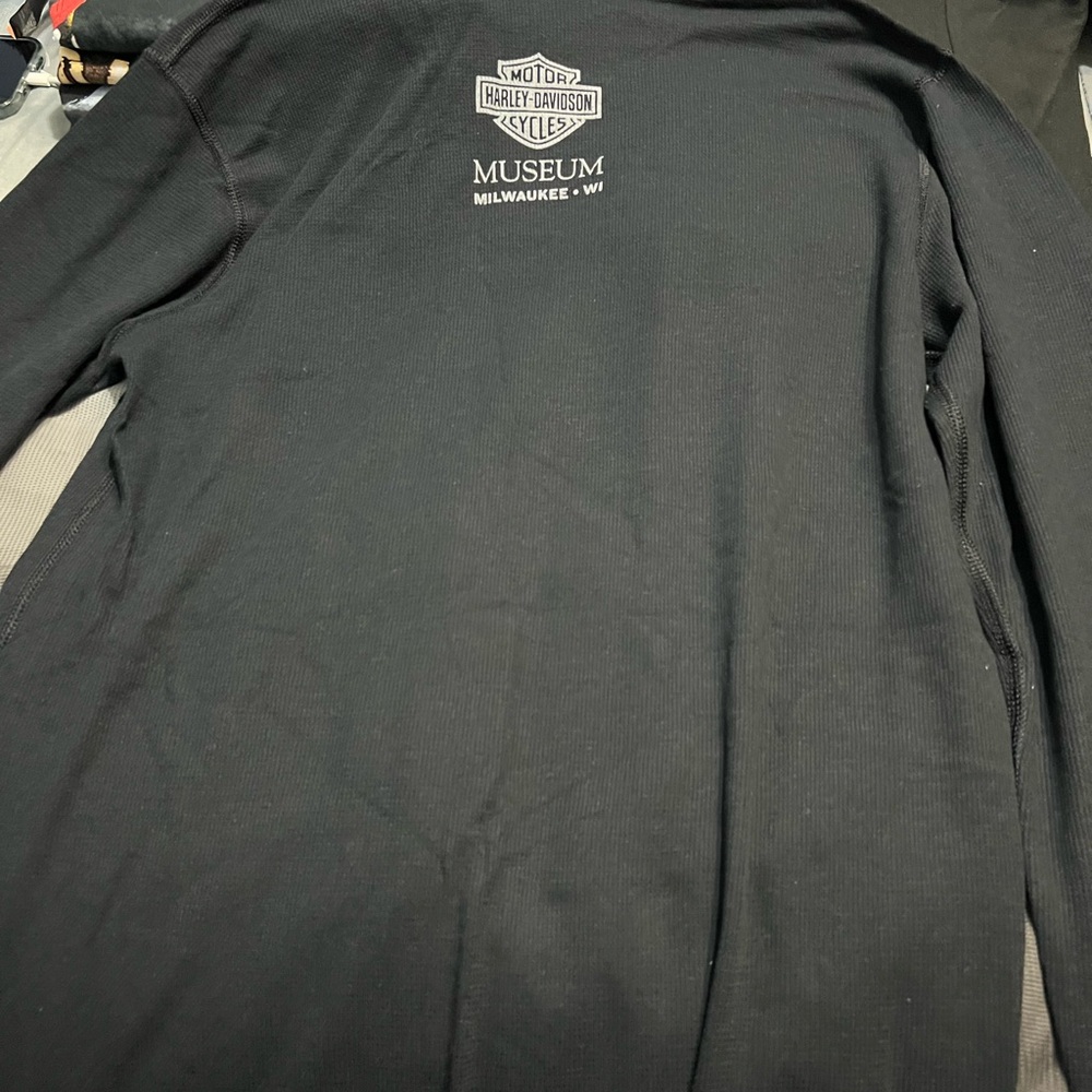 Harley-Davidson Black Thermal Tee MUSEUM Milwaukee, WI 2021 - Picture 5 of 5